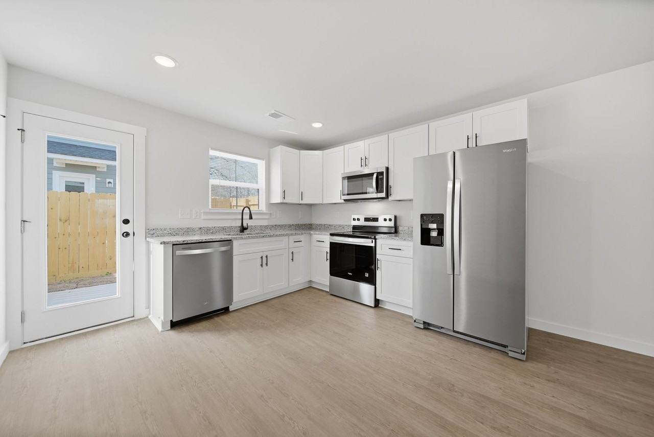 121 18th Street Pl Nw - Photo 7 of 20