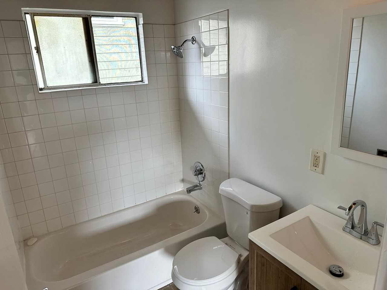 2405 7th St - Photo 7 of 7