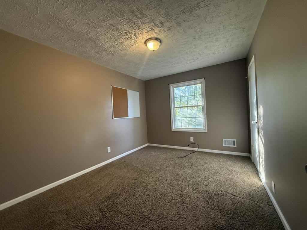 1402 N Miles St - Photo 7 of 17