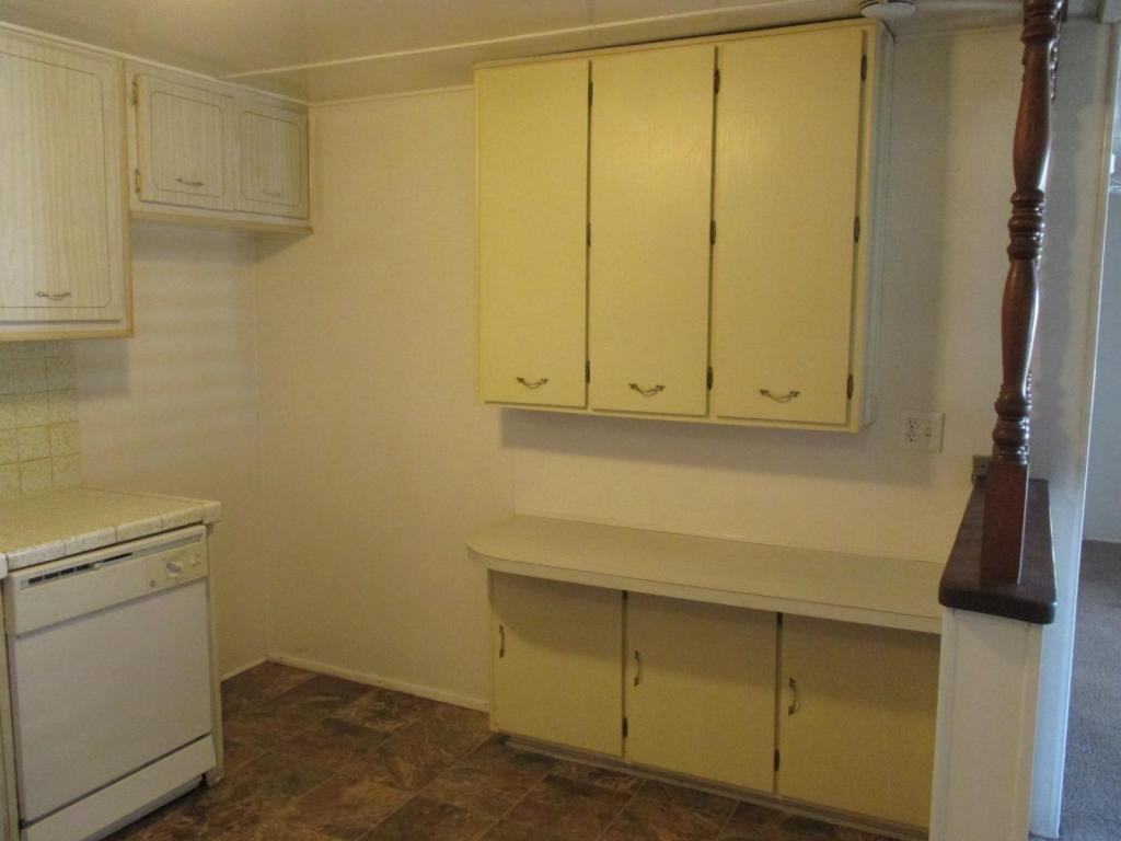 830 Santa Clara Cir - Photo 5 of 18