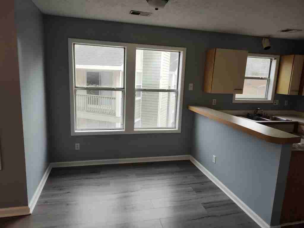 6724 Willowbrook Dr Apt 12 - Photo 5 of 12