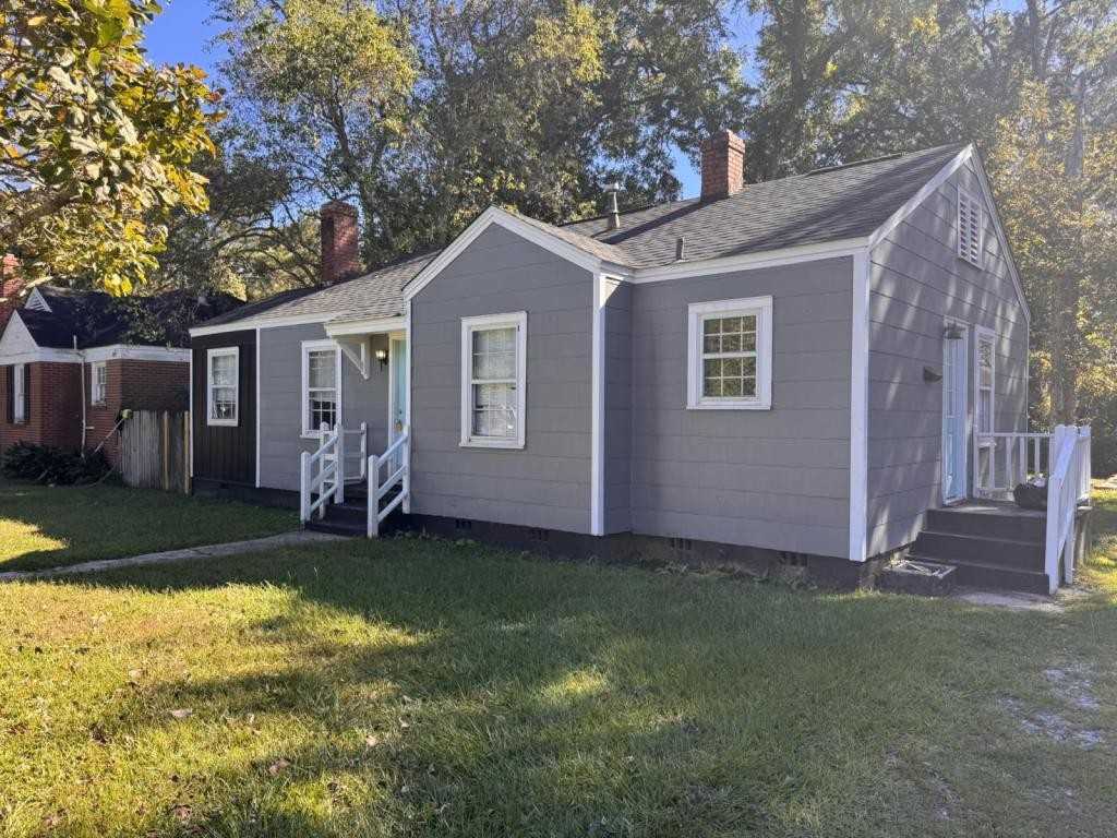 2653 Foreman Cir - Photo 2 of 19