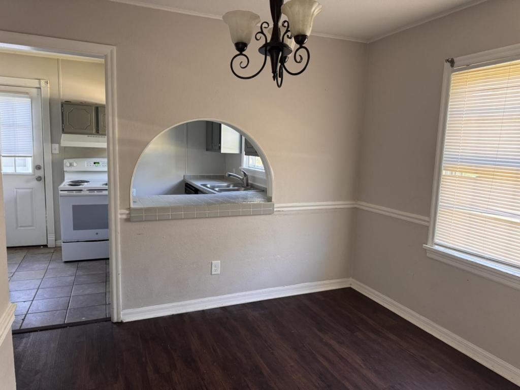 2653 Foreman Cir - Photo 5 of 19