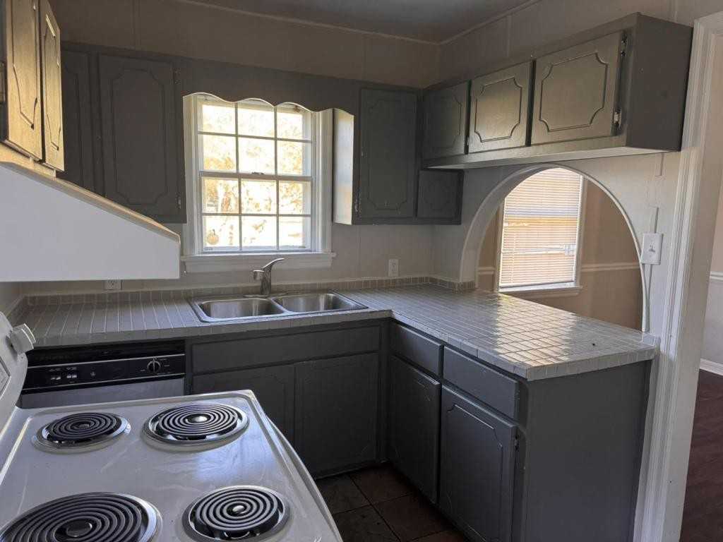 2653 Foreman Cir - Photo 7 of 19