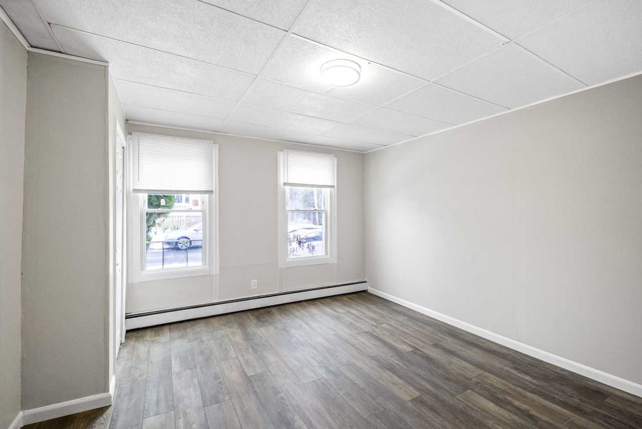 1534 5th Ave #1 - Photo 3 of 35