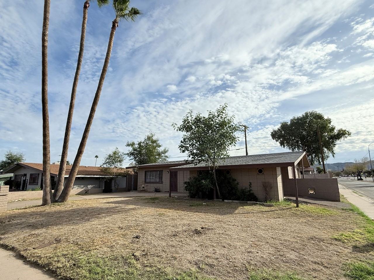 617 W Minton St - Photo 3 of 21