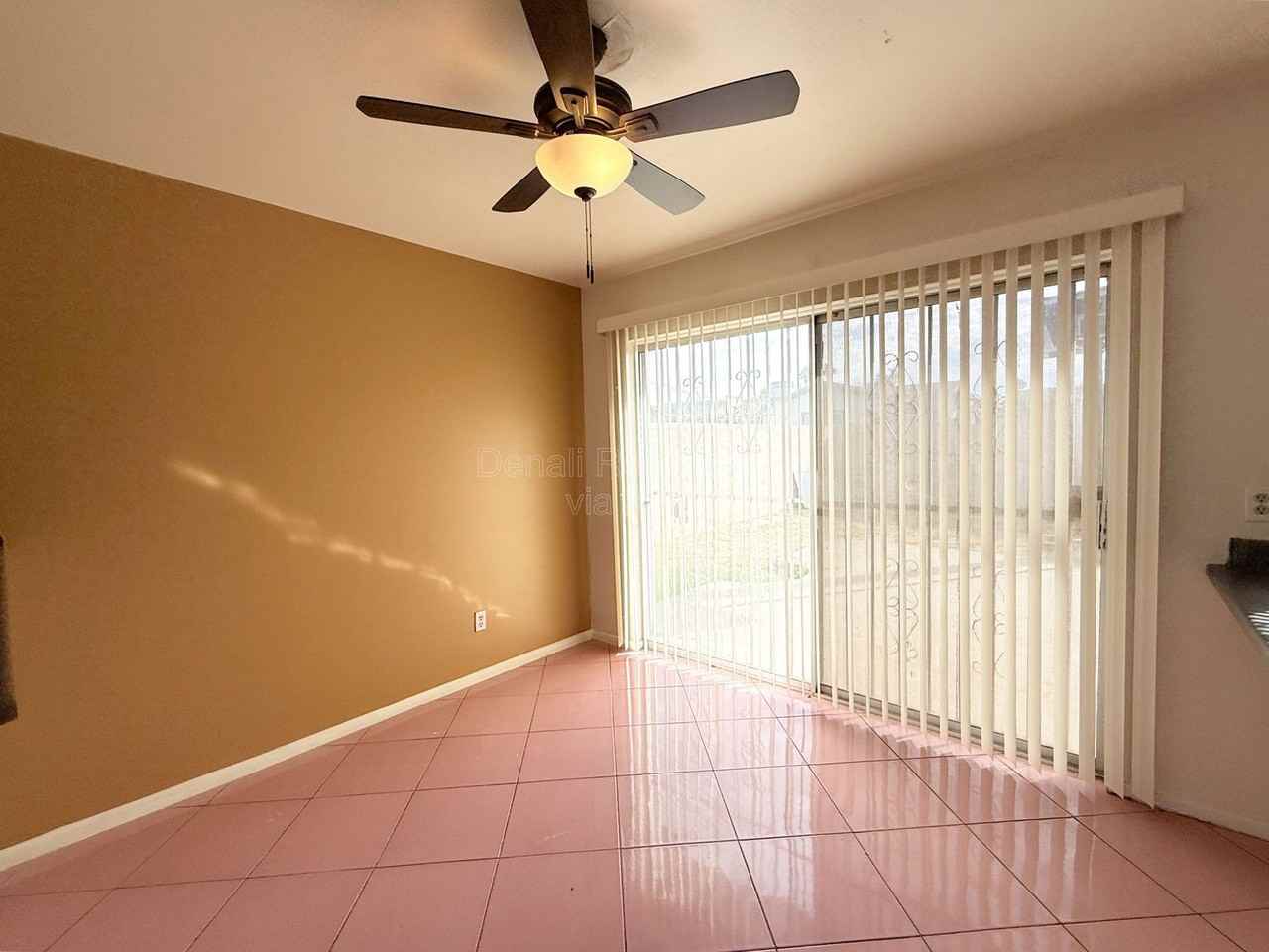 617 W Minton St - Photo 7 of 21