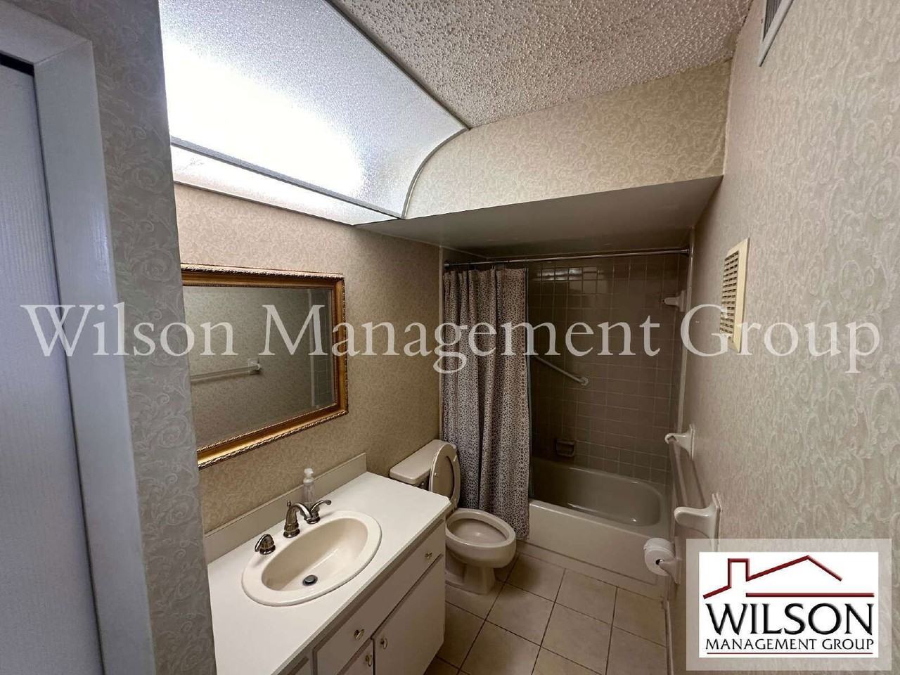 17 Escondido Cir #236 - Photo 3 of 26