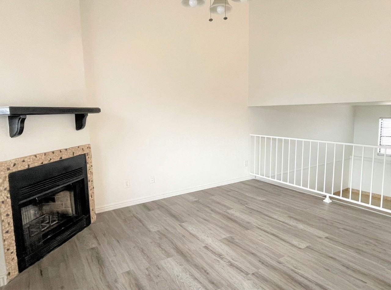 3491 N Arizona Ave #1 - Photo 7 of 21