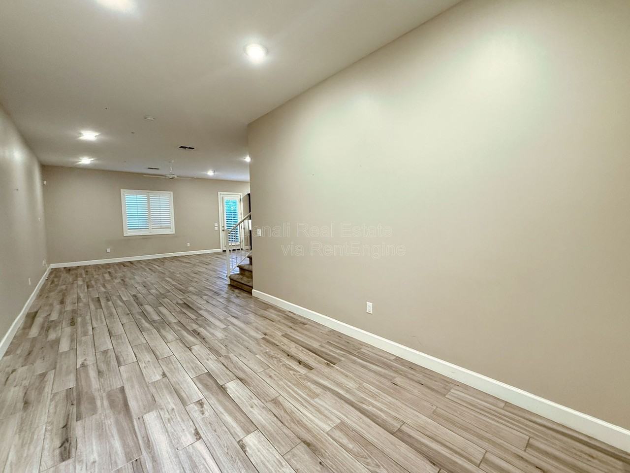 8976 N 8th Dr - Photo 3 of 21