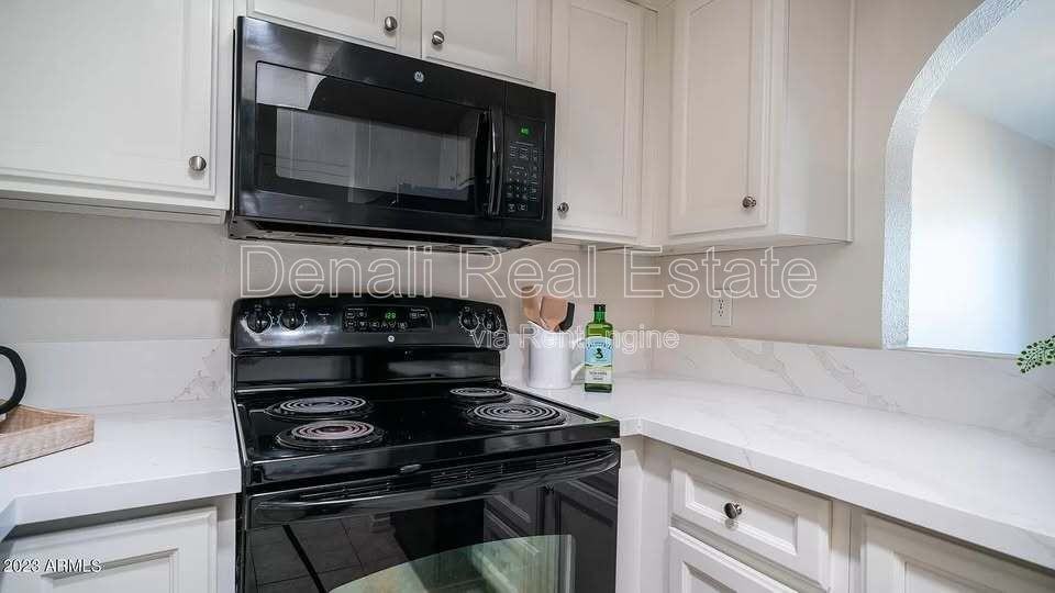 1329 S Mitchell Dr - Photo 5 of 21