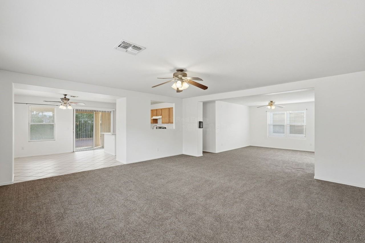 8123 S Sunny Horizon Pl - Photo 4 of 33