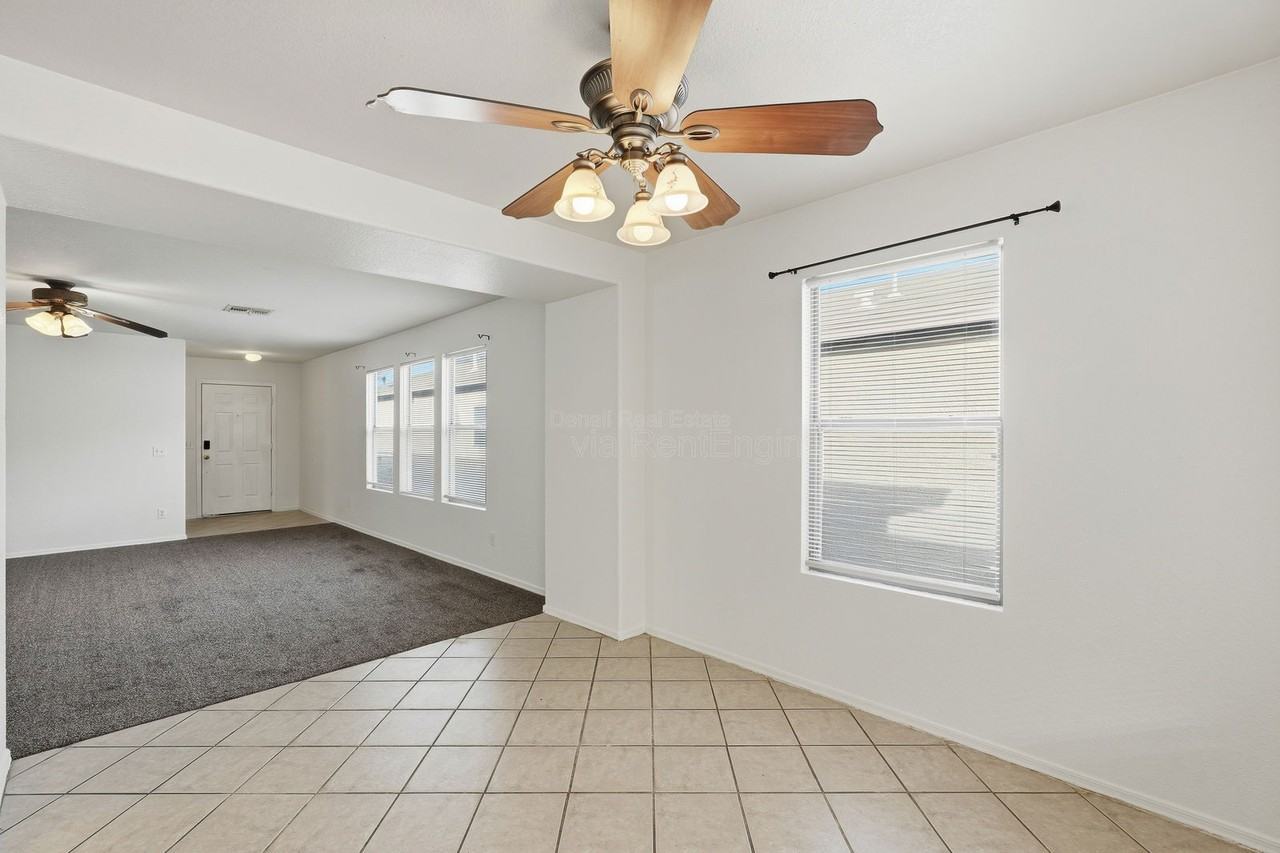 8123 S Sunny Horizon Pl - Photo 6 of 33