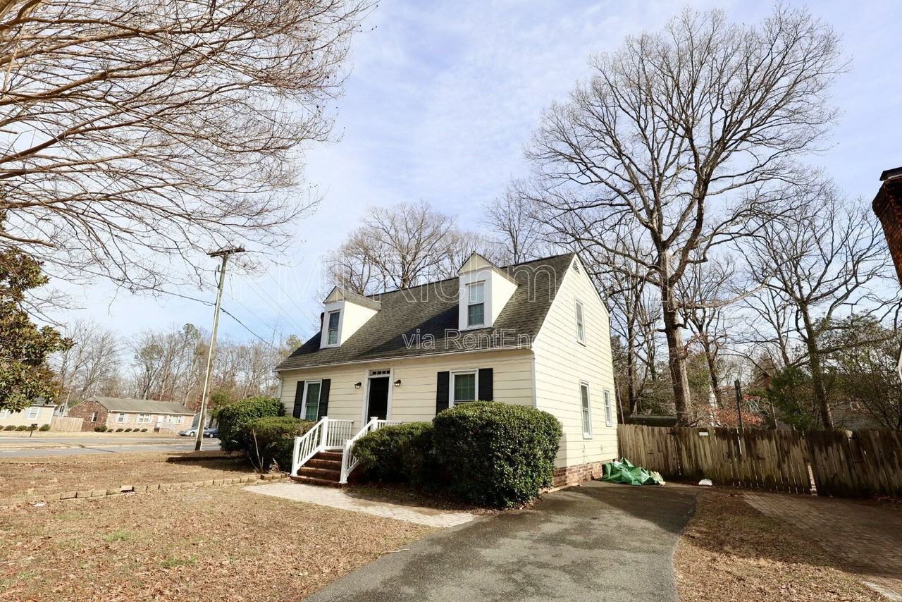 1929 Millsap Ln - Photo 2 of 22