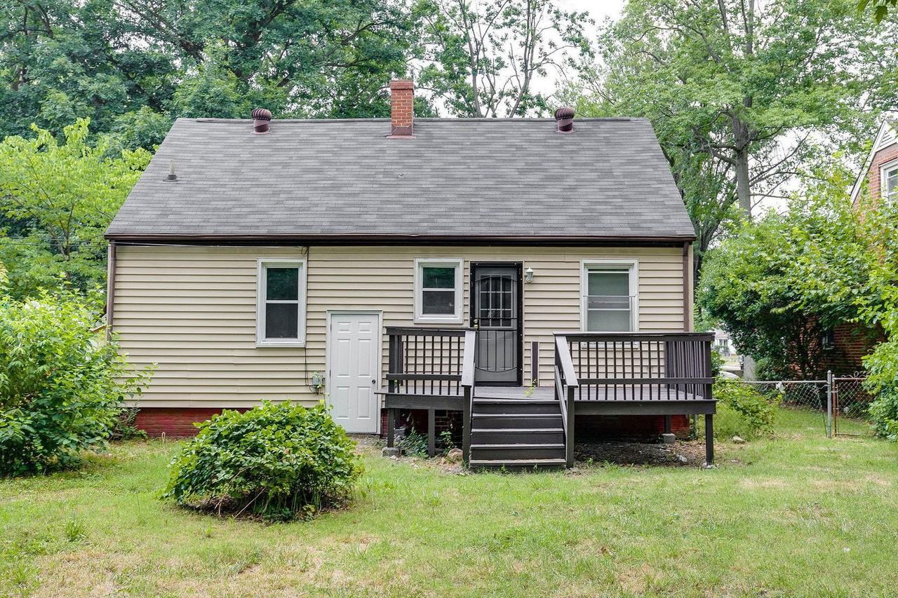 3009 Napoleon St - Photo 3 of 22