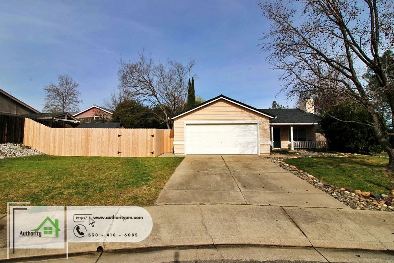 752 Lotus Ct - Photo 2 of 21