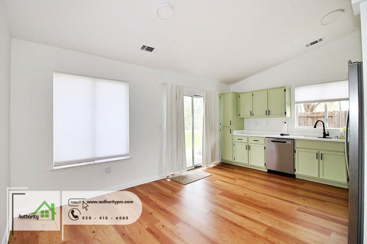 752 Lotus Ct - Photo 7 of 21