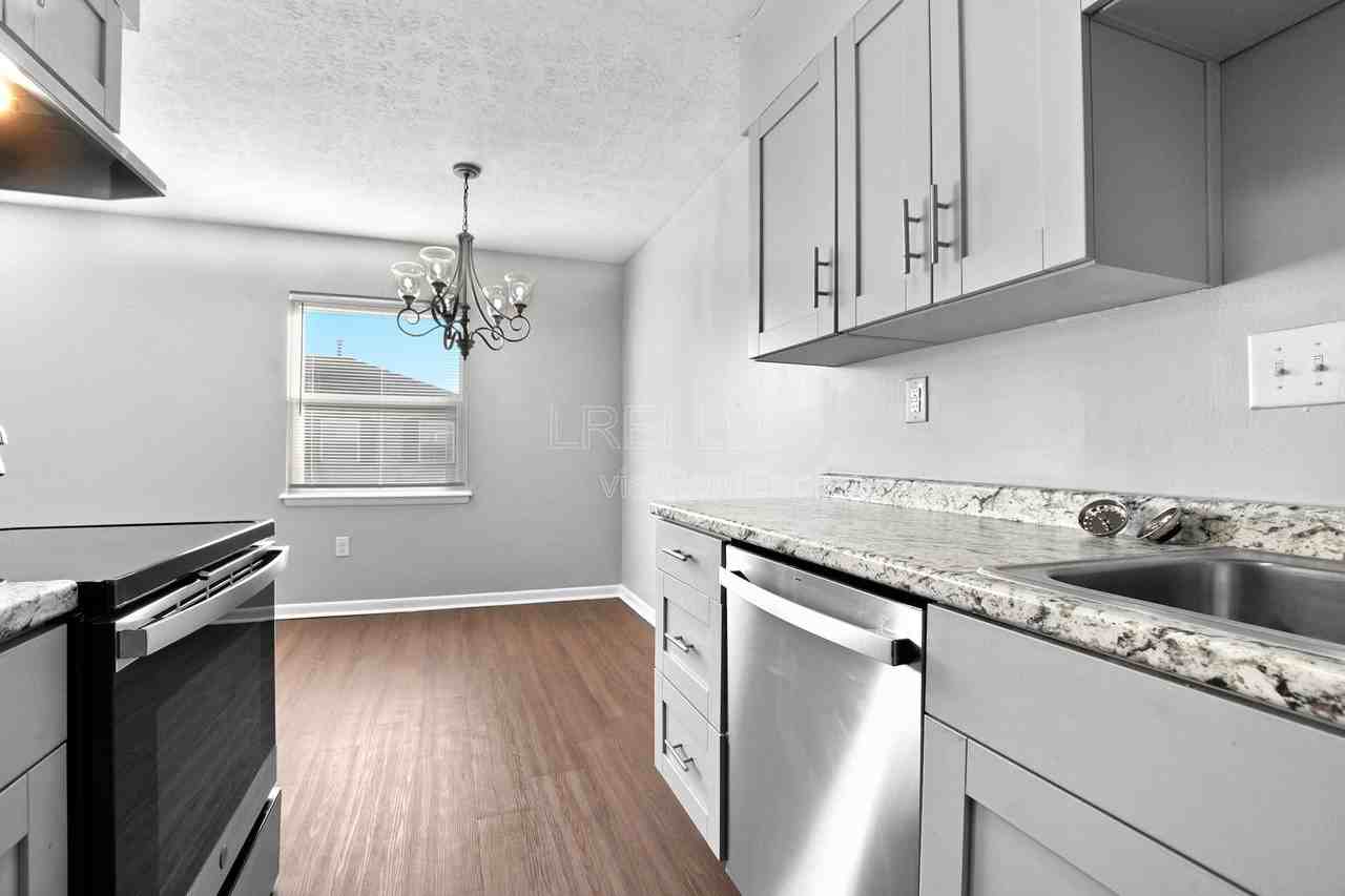 3325 Breckenridge Ln #3 - Photo 5 of 11