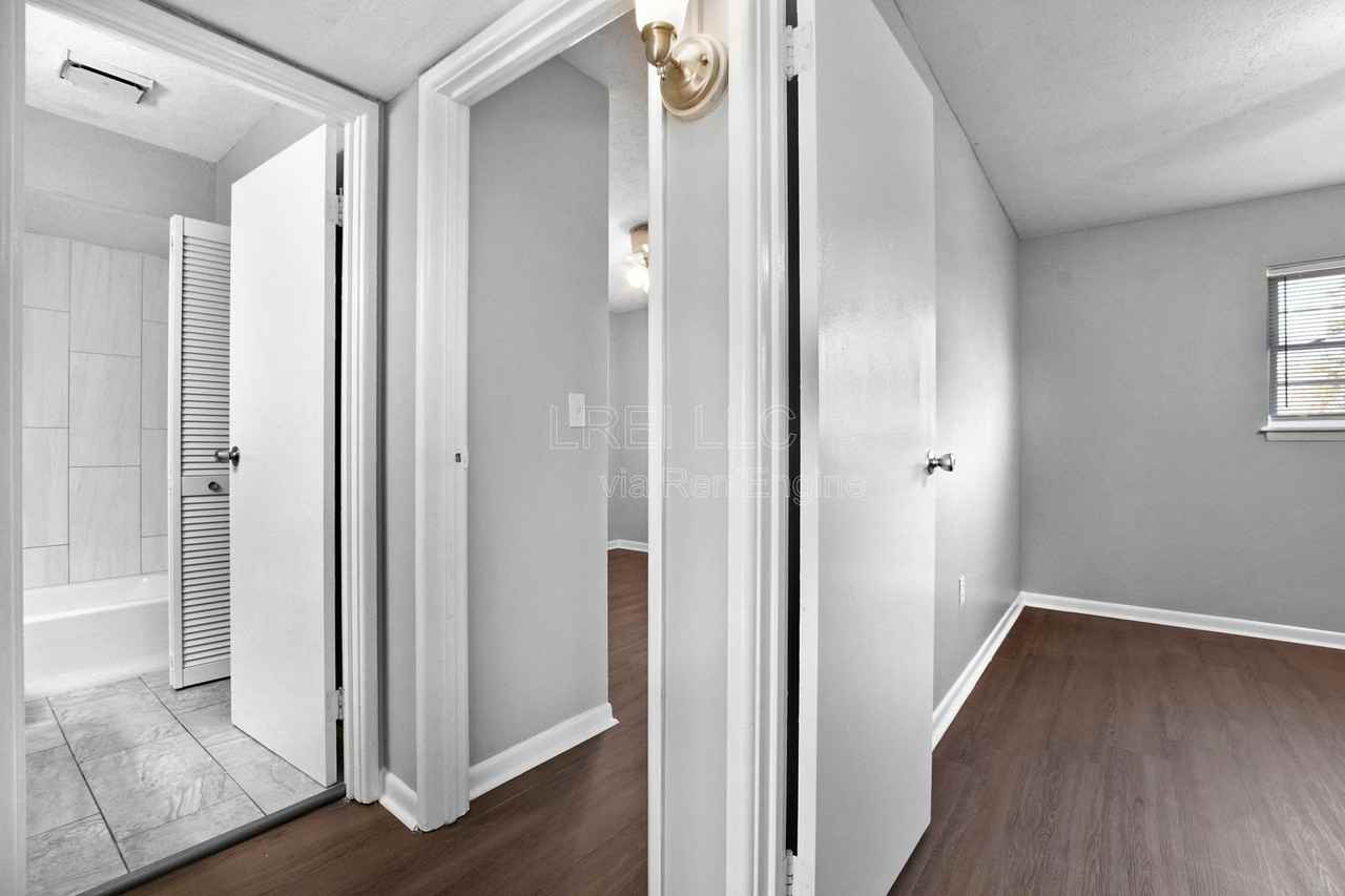 3325 Breckenridge Ln #3 - Photo 6 of 11