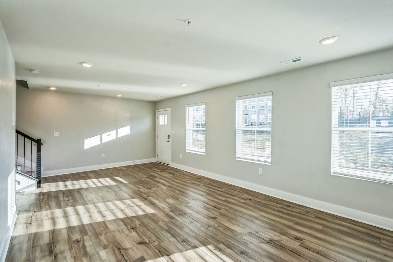 4158 Skipton Pl - Photo 3 of 15