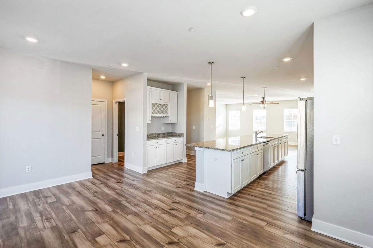 4158 Skipton Pl - Photo 4 of 15