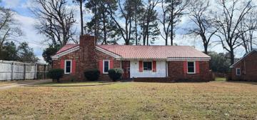 featured image of 3820 Meadowlark Dr