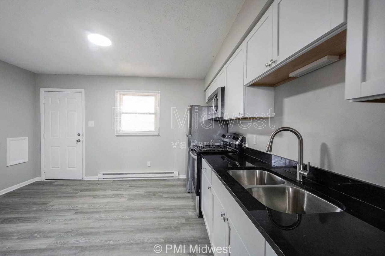 570 W Us Highway 52 #2B - Photo 5 of 20