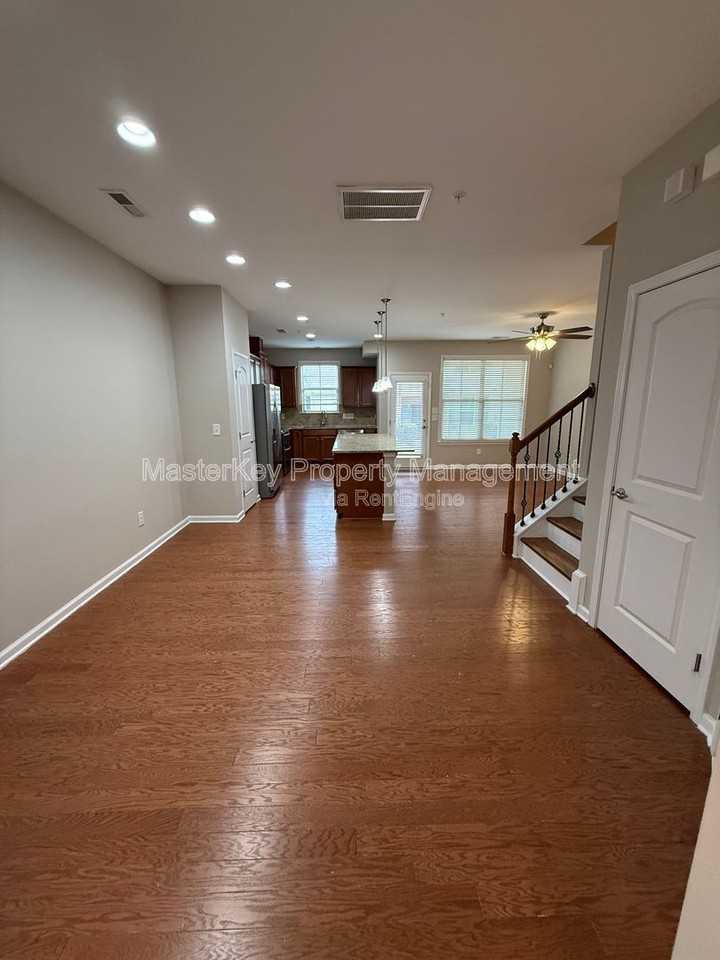 9312 Lennox Laurel Cir - Photo 6 of 25