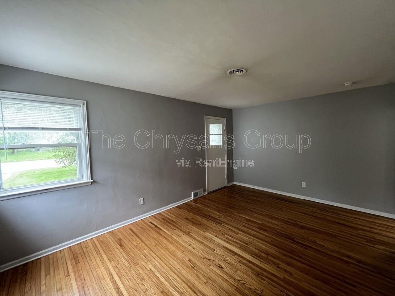 307 Prairie St - Photo 6 of 11