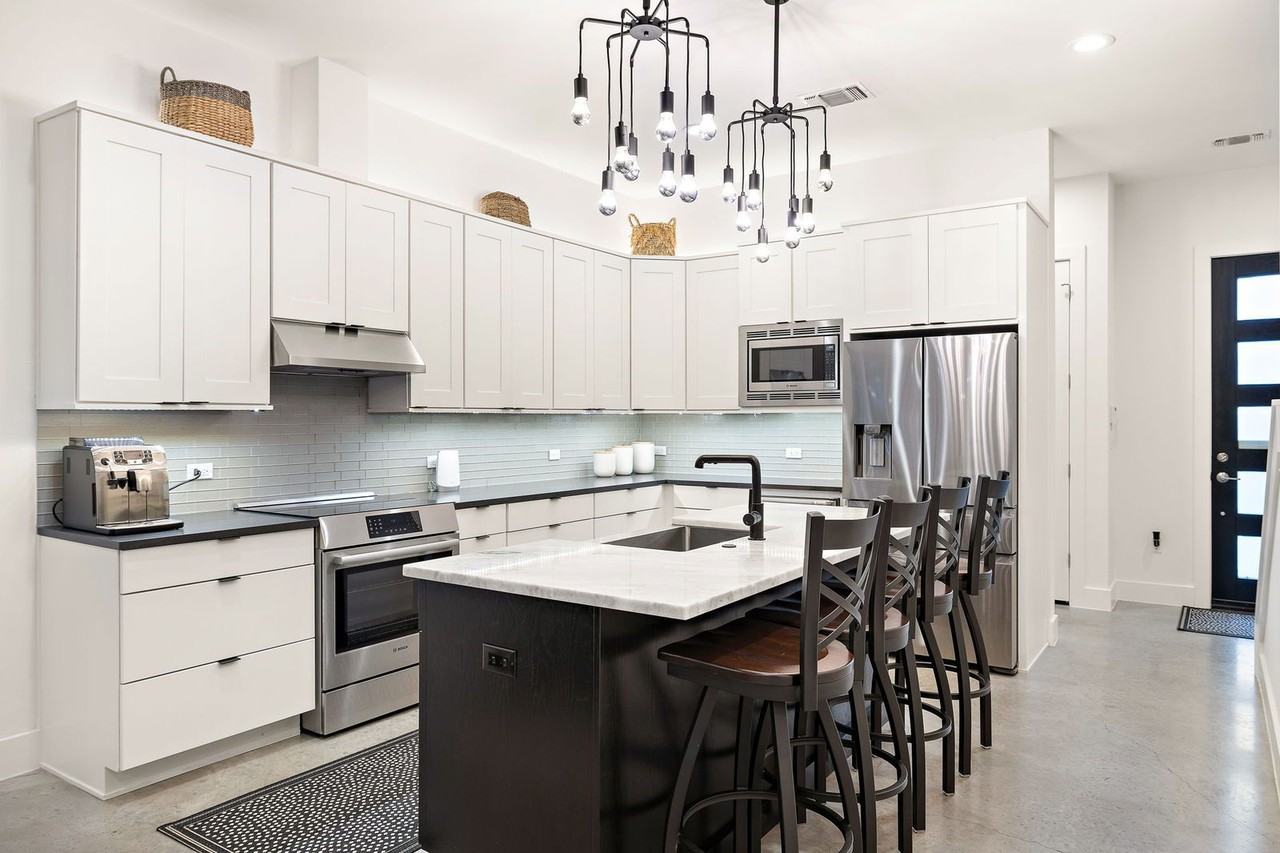 1310 Choquette Dr #B - Photo 5 of 50