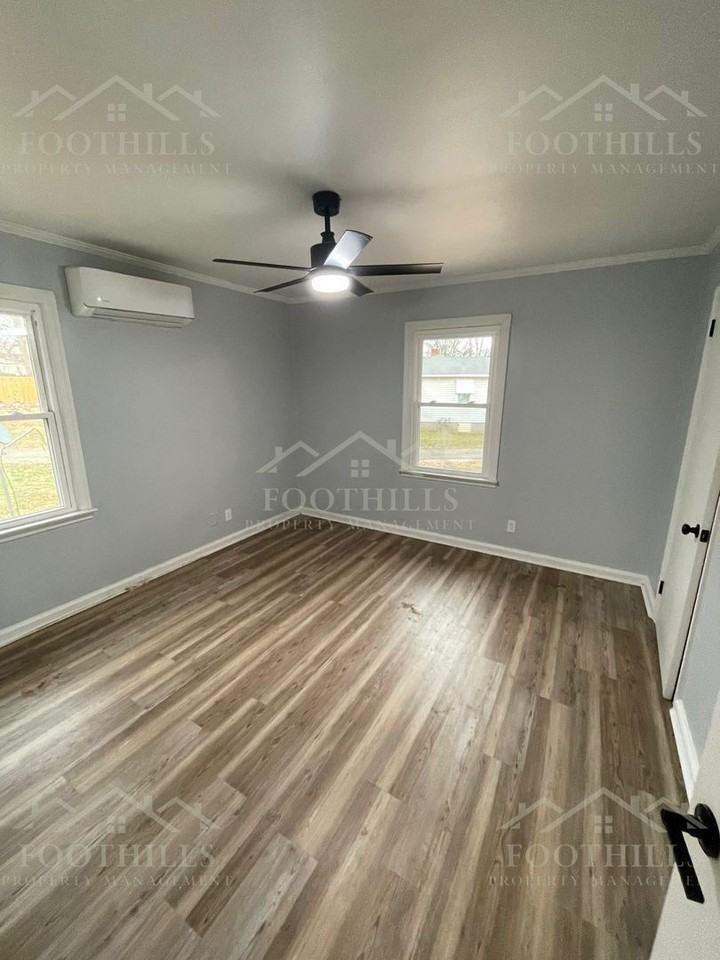 3317 Berry Ln #B - Photo 5 of 7