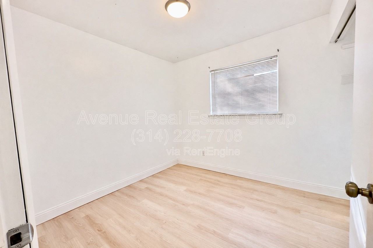 203 Briscoe Ave - Photo 6 of 12