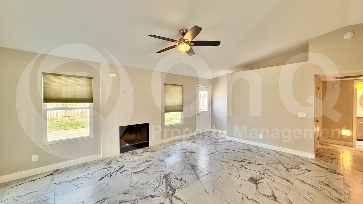 1510 E Taro Ln - Photo 6 of 21