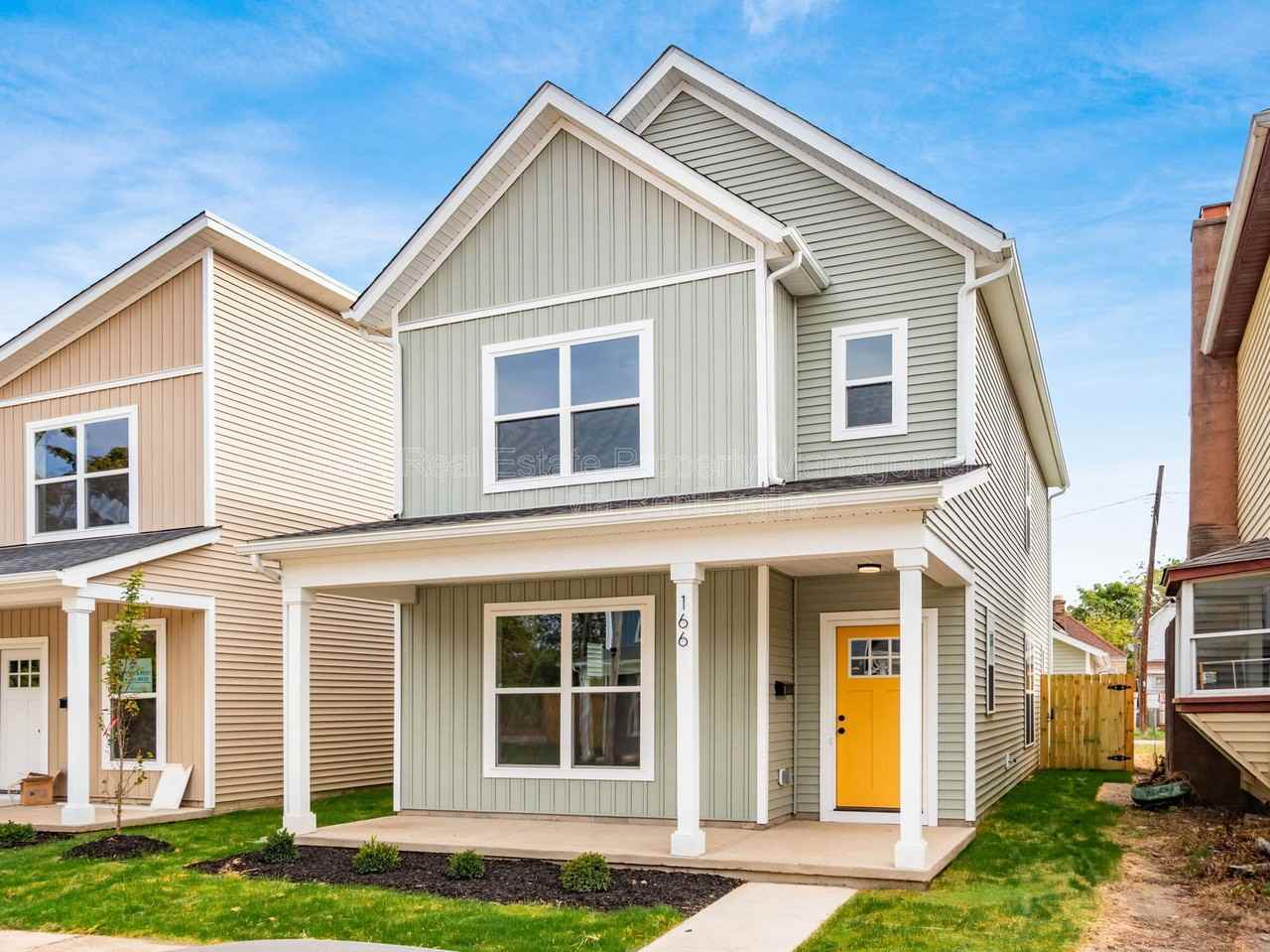 166 Wisconsin Ave - Photo 2 of 48