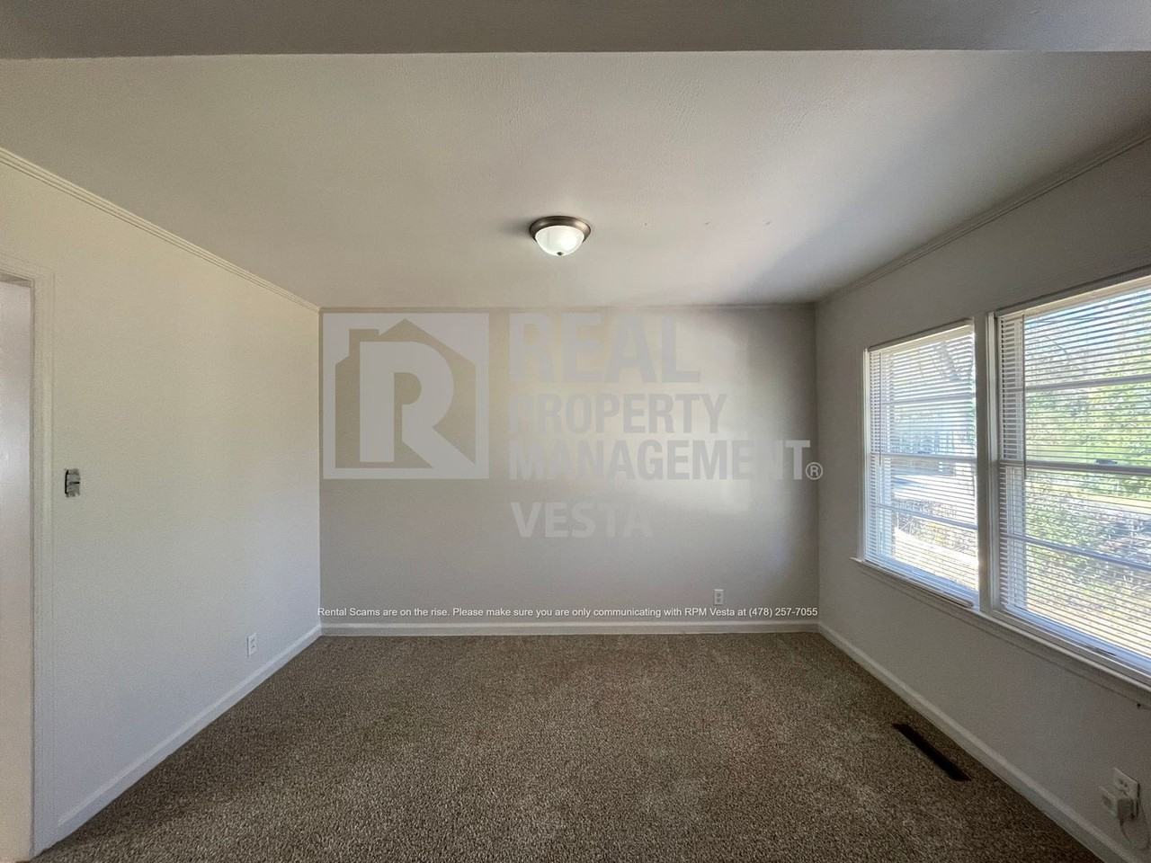 796 Lee Rd - Photo 6 of 18