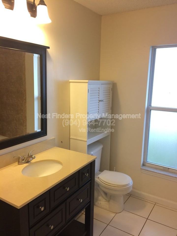 3255 Abbeyfield Ln - Photo 7 of 15