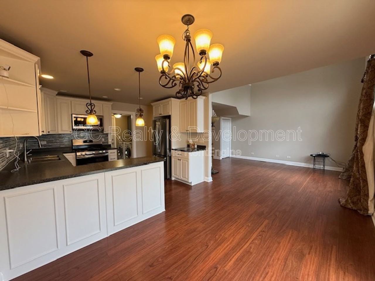 267 Capitol Dr #C - Photo 6 of 23