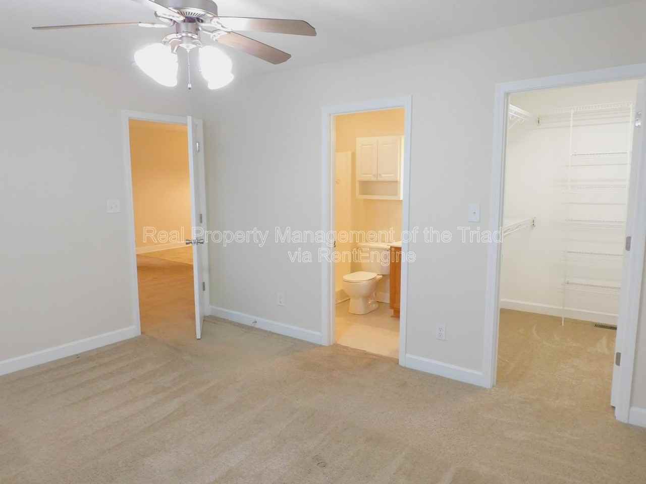 2831 White Ln - Photo 4 of 20