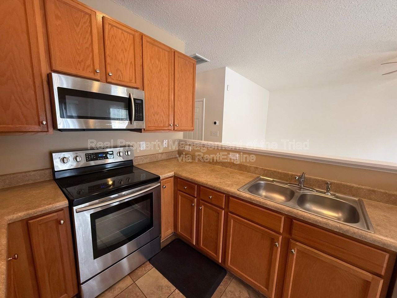 1246 Glory Vine Rd - Photo 5 of 20