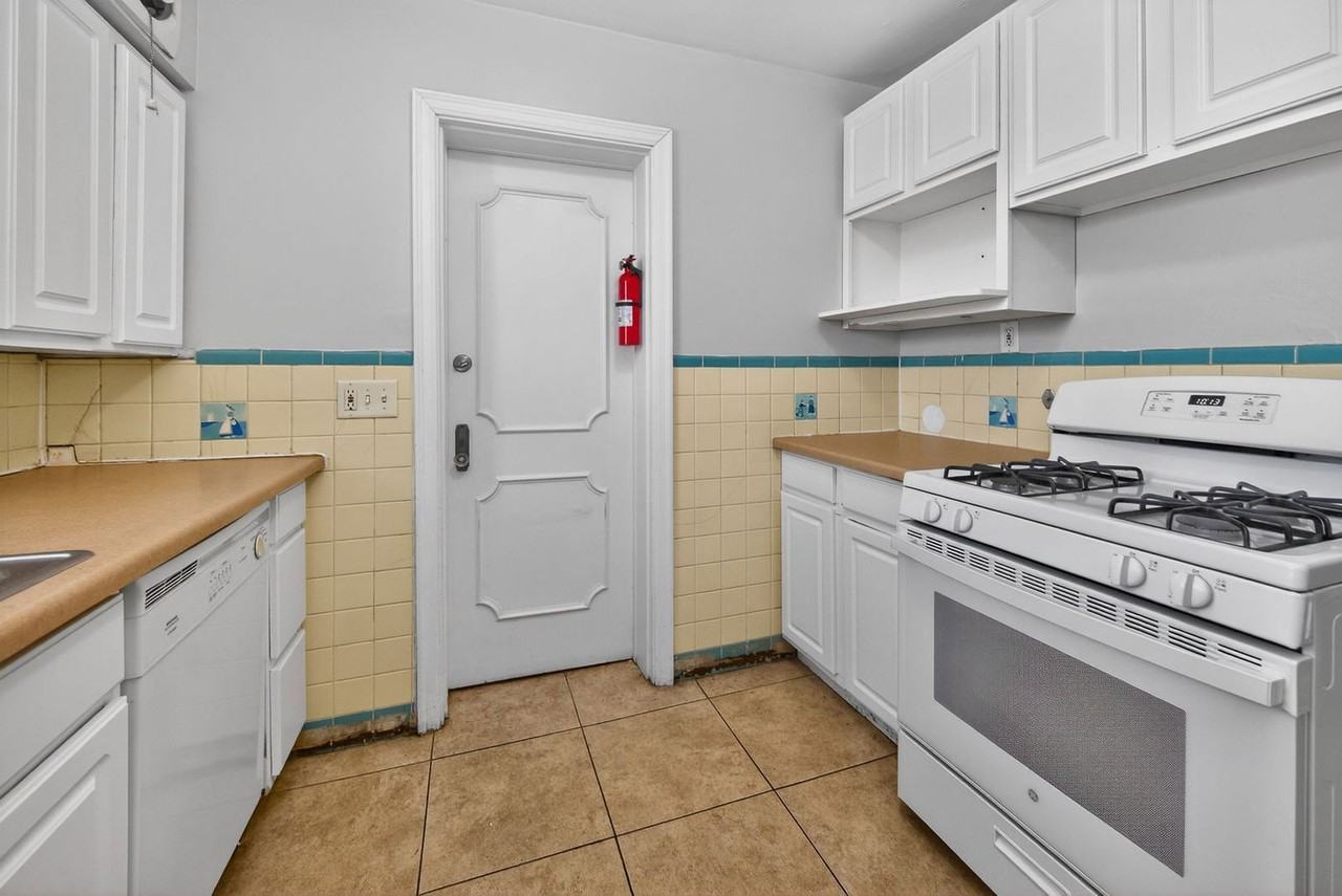 2802 Digby Ave #5 - Photo 4 of 15