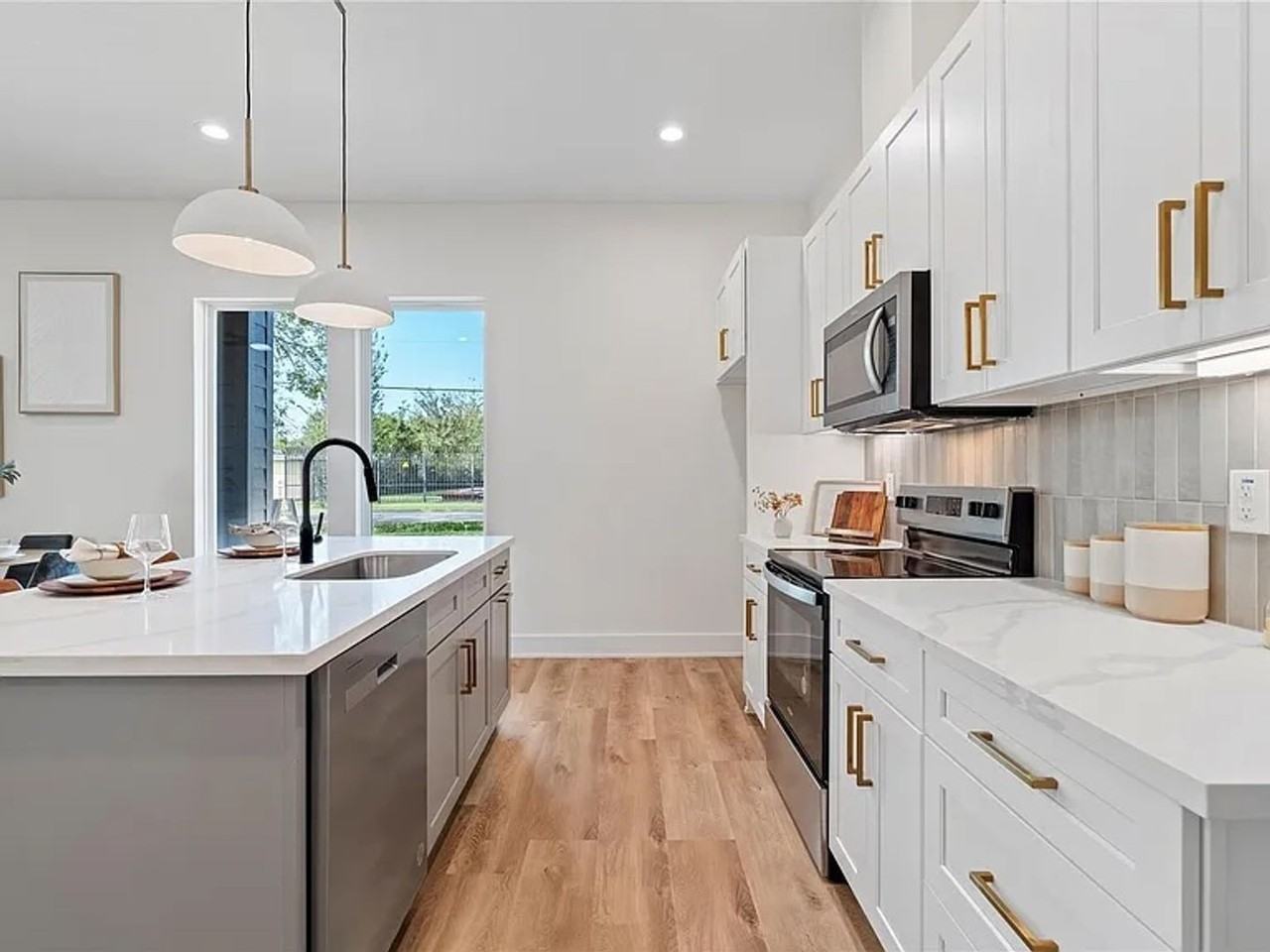 6528 Weston St #A - Photo 7 of 22