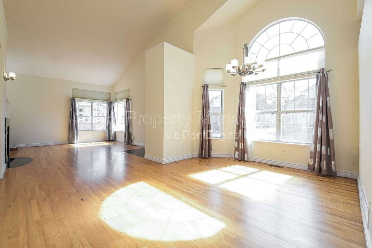 9985 E Hawaii Pl - Photo 3 of 21