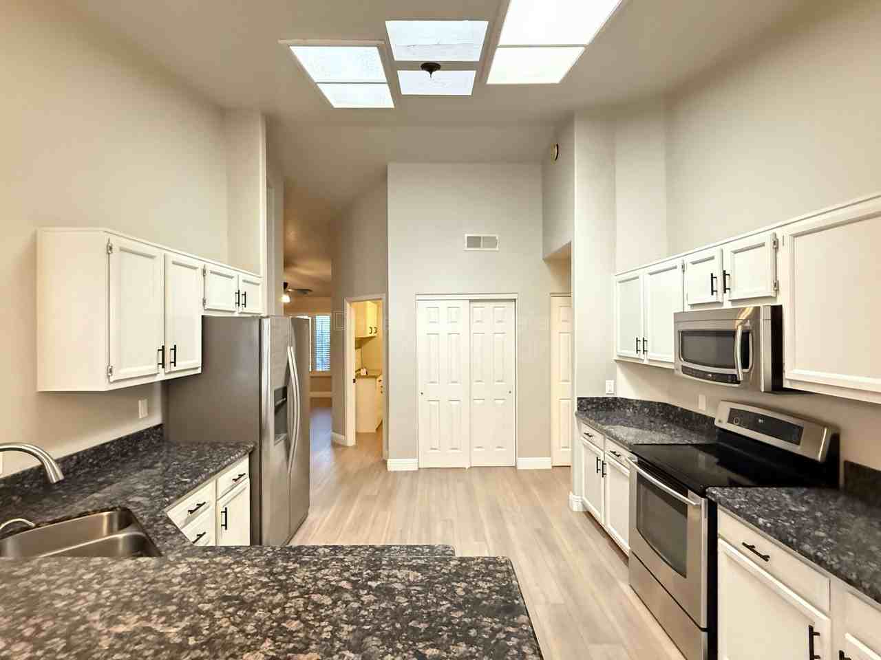 3640 E Mountain Sky Ave - Photo 6 of 28