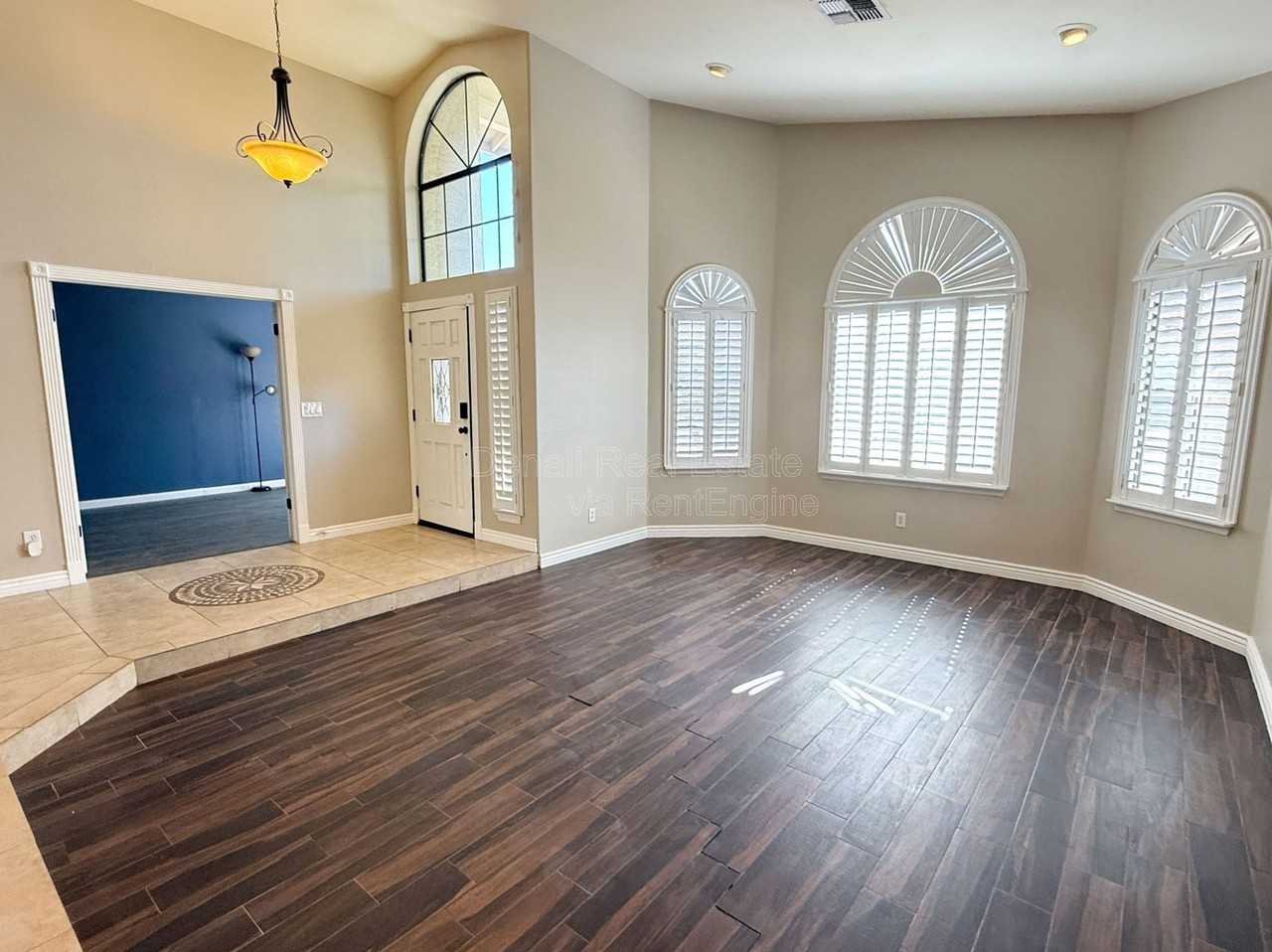 902 W Sherri Dr - Photo 4 of 34