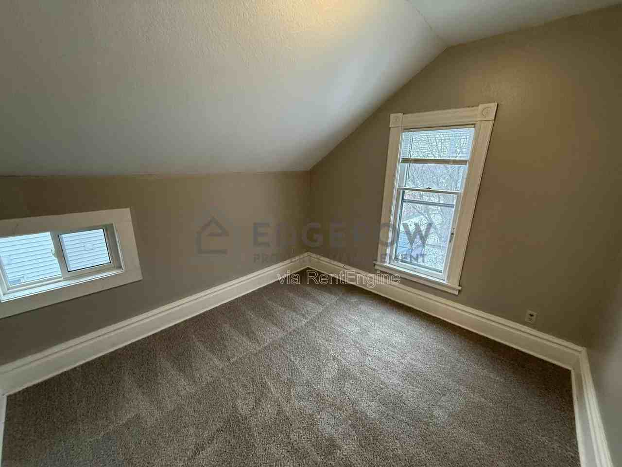 725 Prospect Ave Se #2 - Photo 7 of 12