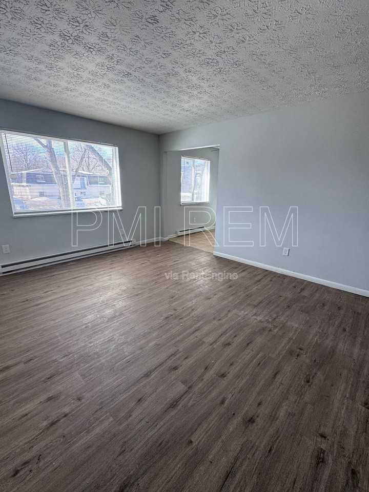 1806 Whipple Ave Nw #8 - Photo 2 of 23