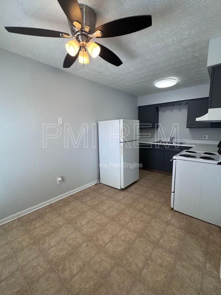 1806 Whipple Ave Nw #8 - Photo 7 of 23