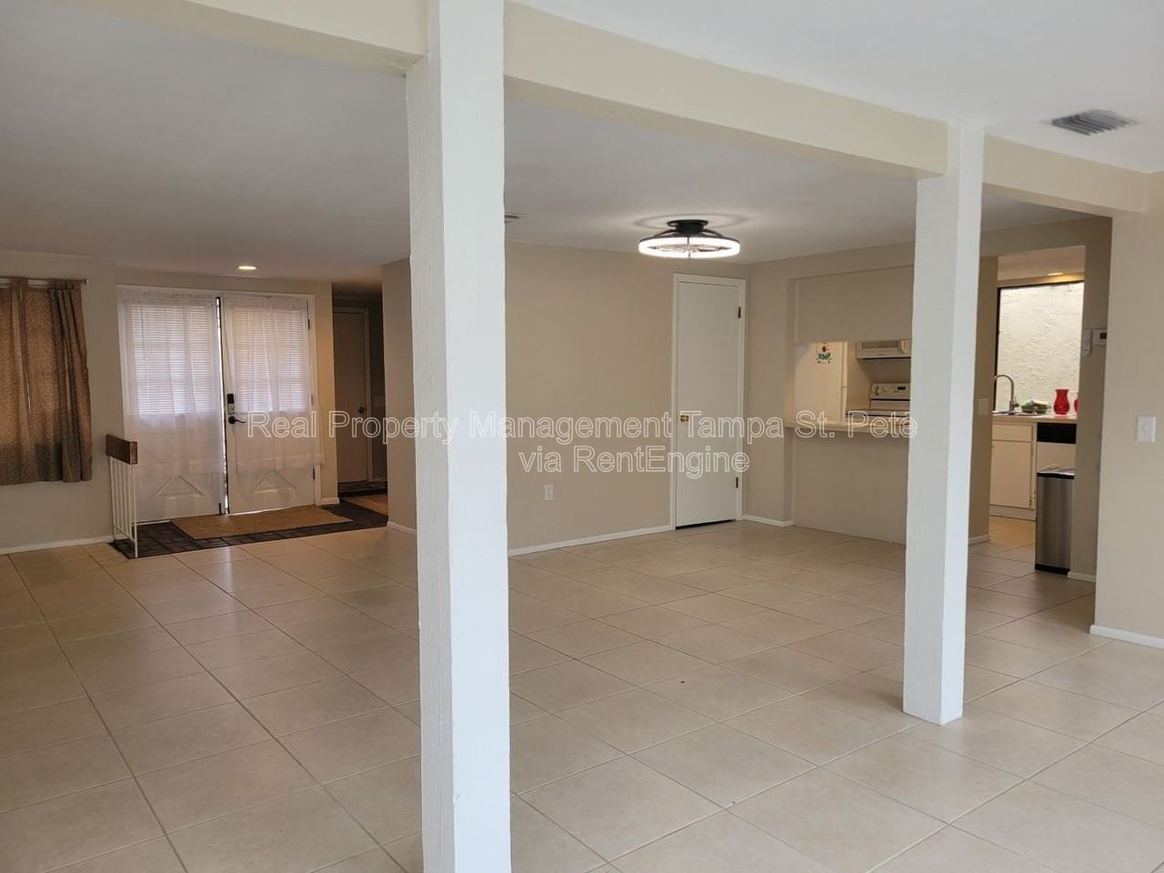 12231 Magnolia Grove Ln - Photo 5 of 42