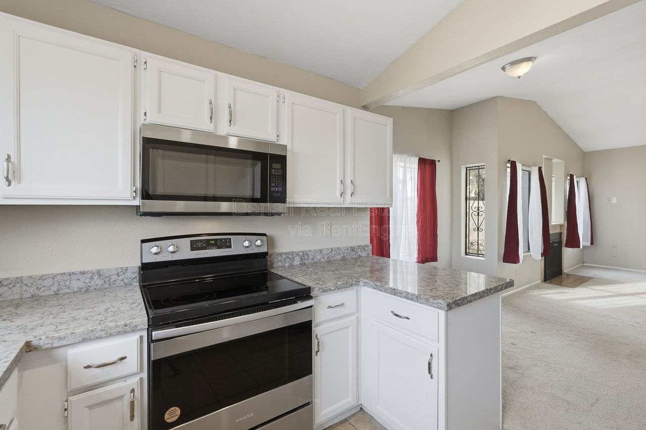 5133 W Citrine Pl - Photo 7 of 26