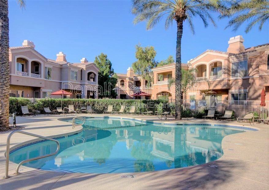 3800 S Cantabria Cir #1009